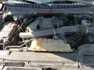 ✅ 2019 Ford Expedition XLT • VIN: 1FMJU1JT6KEA57974 • Lot: 81308565. Wystawiony na Copart z przebiegiem 118 388 mil. Bezpłatny archiwum sprzedaży aukcyjnych z USA i szczegółowy raport historii pojazdu na DreamBid. Zdjęcie 14.