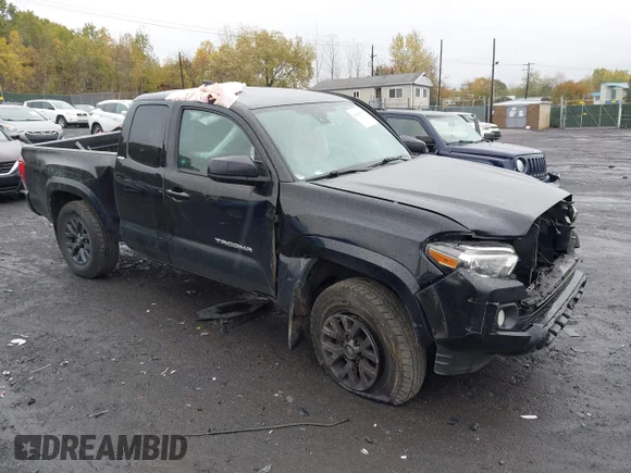 ✅ 2022 Toyota Tacoma SR • VIN: 3TYSZ5AN1NT095179 • Lot: 43483567. Wystawiony na IAAI z przebiegiem 88 728 mil. Bezpłatny archiwum sprzedaży aukcyjnych z USA i szczegółowy raport historii pojazdu na DreamBid. Zdjęcie 1.