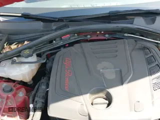 ✅ 2020 Alfa Romeo Giulia • VIN: ZARFAMAN1L7636002 • Lot: 42121135. Wystawiony na IAAI z przebiegiem 55 510 mil. Bezpłatny archiwum sprzedaży aukcyjnych z USA i szczegółowy raport historii pojazdu na DreamBid. Zdjęcie 23.