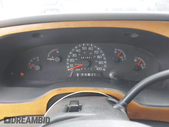 ✅ 1999 Ford Econoline Cargo • VIN: 1FDRE14LXXHB66164 • Lot: 42264416. Listed on IAAI with 231,891 mi. Free auction sales archive from the USA and detailed vehicle history report at DreamBid. Image 7.