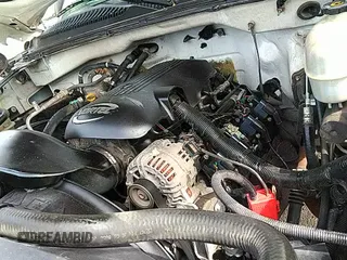 ✅ 2007 Chevrolet Silverado 2500HD Work Truck • VIN: 1GCHC24U37E140124 • Lot: 42265576. Wystawiony na IAAI z przebiegiem 293 508 mil. Bezpłatny archiwum sprzedaży aukcyjnych z USA i szczegółowy raport historii pojazdu na DreamBid. Zdjęcie 16.