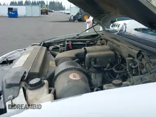 ✅ 2001 Ford F-150 XLT • VIN: 1FTRW08W11KD99683 • Lot: 41329500. Listed on IAAI with 218,080 mi. Free auction sales archive from the USA and detailed vehicle history report at DreamBid. Image 21.