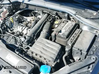 ✅ 2019 Volkswagen Golf S • VIN: 3VWG57AU5KM029940 • Lot: 43358635. Wystawiony na IAAI z przebiegiem 58 406 mil. Bezpłatny archiwum sprzedaży aukcyjnych z USA i szczegółowy raport historii pojazdu na DreamBid. Zdjęcie 19.