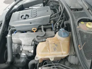 ✅ 2000 Audi A4 • VIN: WAUDC28DXYA106650 • Lot: 41932730. Wystawiony na IAAI z przebiegiem 292 015 mil. Bezpłatny archiwum sprzedaży aukcyjnych z USA i szczegółowy raport historii pojazdu na DreamBid. Zdjęcie 12.