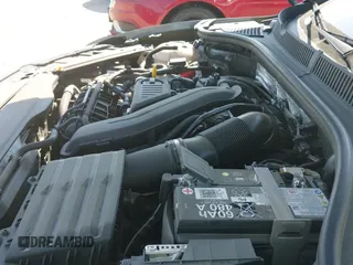 ✅ 2024 Volkswagen Jetta Sport • VIN: 3VWAM7BU3RM093590 • Lot: 43142629. Wystawiony na IAAI z przebiegiem 14 690 mil. Bezpłatny archiwum sprzedaży aukcyjnych z USA i szczegółowy raport historii pojazdu na DreamBid. Zdjęcie 19.