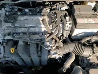 ✅ 2021 Toyota Corolla XLE • VIN: 5YFFPMAE5MP227395 • Lot: 71891385. Listed on Copart with 67,149 mi. Free auction sales archive from the USA and detailed vehicle history report at DreamBid. Image 13.