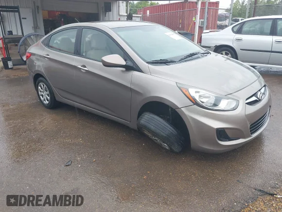✅ 2013 Hyundai Accent GLS • VIN: KMHCT4AE2DU521057 • Лот: 45199855. Опубліковано раніше на IAAI з пробігом 191 731 миль. Безкоштовний доступ до архіву аукціонних продажів зі США та докладний звіт про історію автомобіля на DreamBid. Зображення 1.