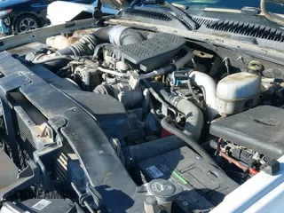 ✅ 2005 Chevrolet Silverado 2500HD LS • VIN: 1GCHK23265F915459 • Lot: 41829485. Wystawiony na IAAI z przebiegiem 109 464 mil. Bezpłatny archiwum sprzedaży aukcyjnych z USA i szczegółowy raport historii pojazdu na DreamBid. Zdjęcie 21.