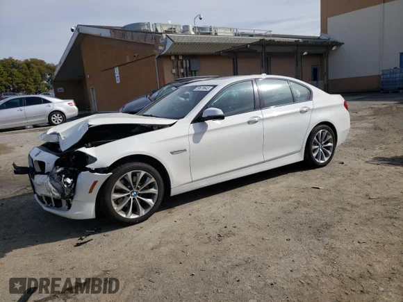 ✅ 2015 BMW 5 Series 528i • VIN: WBA5A5C51FD513117 • Lot: 39678643. Wystawiony na Copart z przebiegiem 108 352 mil. Bezpłatny archiwum sprzedaży aukcyjnych z USA i szczegółowy raport historii pojazdu na DreamBid. Zdjęcie 1.