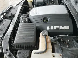 ✅ 2007 Chrysler 300 C • VIN: 2C3KA63H37H876937 • Лот: 43699697. Опубликован ранее на IAAI с пробегом 119 390 миль. Бесплатный доступ к архиву аукционных продаж из США и подробный отчёт об истории автомобиля на DreamBid. Изображение 19.