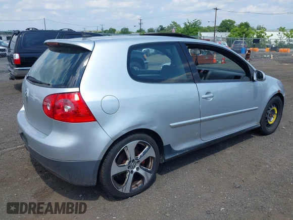 ✅ 2008 Volkswagen Golf GTI • VIN: WVWFV71K78W253183 • Lot: 45367810. Wystawiony na IAAI z przebiegiem 144 031 mil. Bezpłatny archiwum sprzedaży aukcyjnych z USA i szczegółowy raport historii pojazdu na DreamBid. Zdjęcie 4.