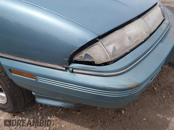 ✅ 1993 Pontiac Grand Prix LE • VIN: 1G2WH54T9PF257223 • Lot: 44906778. Wystawiony na IAAI z przebiegiem 114 738 mil. Bezpłatny archiwum sprzedaży aukcyjnych z USA i szczegółowy raport historii pojazdu na DreamBid. Zdjęcie 6.