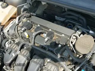 ✅ 2016 Ford Focus SE • VIN: 1FADP3K25GL236896 • Lot: 42116526. Wystawiony na IAAI z przebiegiem 101 862 mil. Bezpłatny archiwum sprzedaży aukcyjnych z USA i szczegółowy raport historii pojazdu na DreamBid. Zdjęcie 15.