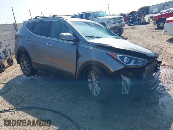 ✅ 2018 Hyundai Santa Fe 2.0T • VIN: 5XYZU4LA5JG535859 • Лот: 45082354. Опубликован ранее на IAAI с пробегом Не указан. Бесплатный доступ к архиву аукционных продаж из США и подробный отчёт об истории автомобиля на DreamBid. Изображение 1.