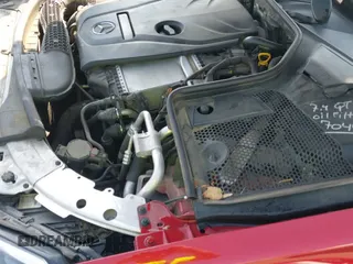 ✅ 2016 Mercedes-Benz C 300 • VIN: 55SWF4JB1GU165047 • Lot: 42985422. Wystawiony na IAAI z przebiegiem 125 166 mil. Bezpłatny archiwum sprzedaży aukcyjnych z USA i szczegółowy raport historii pojazdu na DreamBid. Zdjęcie 19.