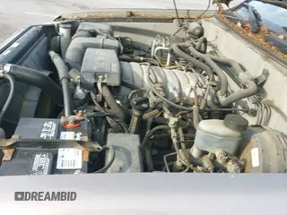 ✅ 2002 Toyota Sequoia SR5 • VIN: 5TDZT34A42S108608 • Lot: 43743984. Listed on IAAI with 170,790 mi. Free auction sales archive from the USA and detailed vehicle history report at DreamBid. Image 12.