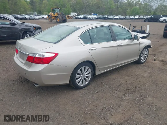 ✅ 2014 Honda Accord EX-L • VIN: 1HGCR2F82EA193024 • Lot: 44999341. Wystawiony na IAAI z przebiegiem 172 712 mil. Bezpłatny archiwum sprzedaży aukcyjnych z USA i szczegółowy raport historii pojazdu na DreamBid. Zdjęcie 4.