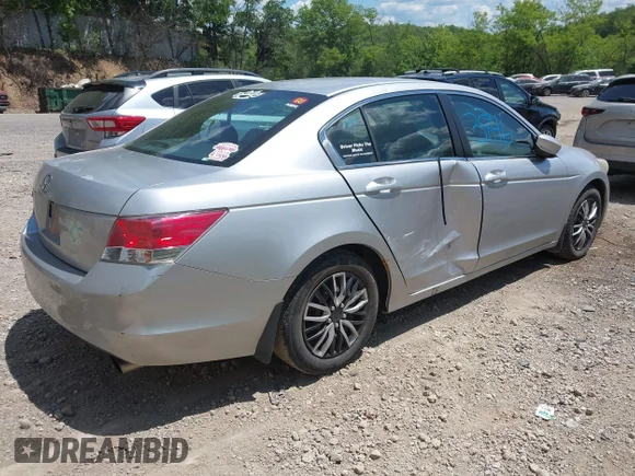 ✅ 2010 Honda Accord LX-P • VIN: 1HGCP2F42AA077898 • Lot: 45283846. Wystawiony na IAAI z przebiegiem 195 365 mil. Bezpłatny archiwum sprzedaży aukcyjnych z USA i szczegółowy raport historii pojazdu na DreamBid. Zdjęcie 4.