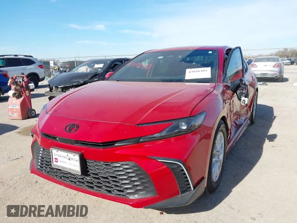 ✅ 2025 Toyota Camry SE • VIN: 4T1DAACK4SU128671 • Lot: 43846401. Wystawiony na IAAI z przebiegiem 15 065 mil. Bezpłatny archiwum sprzedaży aukcyjnych z USA i szczegółowy raport historii pojazdu na DreamBid. Zdjęcie 2.