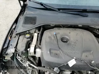 ✅ 2018 Volvo V60 Dynamic • VIN: YV140MSL1J2399470 • Lot: 70116755. Wystawiony na Copart z przebiegiem 96 128 mil. Bezpłatny archiwum sprzedaży aukcyjnych z USA i szczegółowy raport historii pojazdu na DreamBid. Zdjęcie 15.