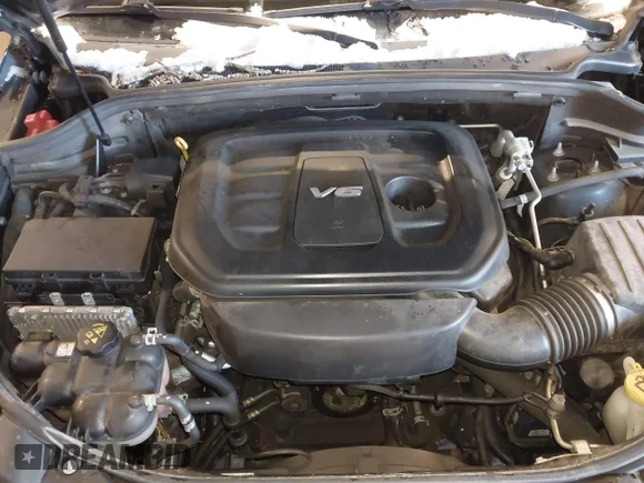 ✅ 2019 Jeep Grand Cherokee Laredo E • VIN: 1C4RJFAG4KC595715 • Lot: 44289888. Wystawiony na IAAI z przebiegiem 130 271 mil. Bezpłatny archiwum sprzedaży aukcyjnych z USA i szczegółowy raport historii pojazdu na DreamBid. Zdjęcie 10.