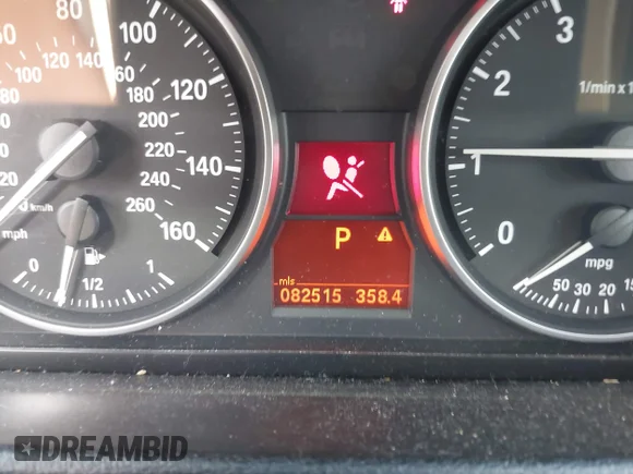 ✅ 2013 BMW X1 28i • VIN: WBAVM1C50DVW45227 • Лот: 45254606. Опубліковано раніше на IAAI з пробігом 82 515 миль. Безкоштовний доступ до архіву аукціонних продажів зі США та докладний звіт про історію автомобіля на DreamBid. Зображення 7.