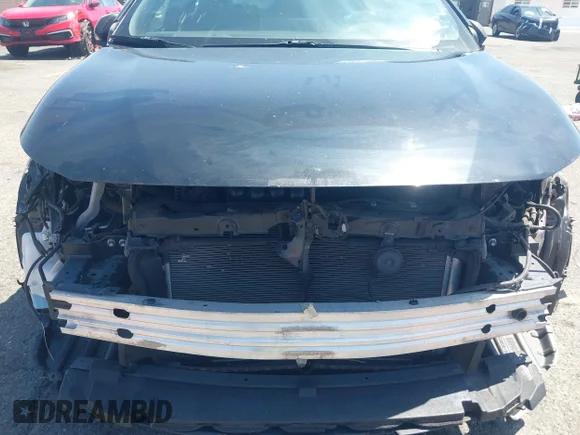 ✅ 2020 Toyota Corolla SE • VIN: JTDS4RCE7LJ007938 • Lot: 44997007. Listed on IAAI with 67,090 mi. Free auction sales archive from the USA and detailed vehicle history report at DreamBid. Image 6.