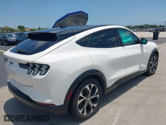 ✅ 2022 Ford Mustang Mach-E Premium • VIN: 3FMTK3R70NMA38661 • Lot: 42224794. Wystawiony na IAAI z przebiegiem 41 533 mil. Bezpłatny archiwum sprzedaży aukcyjnych z USA i szczegółowy raport historii pojazdu na DreamBid. Zdjęcie 4.