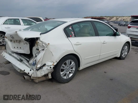 ✅ 2010 Nissan Altima S • VIN: 1N4AL2AP1AN421142 • Lot: 44105264. Wystawiony na IAAI z przebiegiem 197 258 mil. Bezpłatny archiwum sprzedaży aukcyjnych z USA i szczegółowy raport historii pojazdu na DreamBid. Zdjęcie 4.