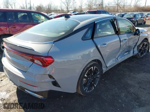 ✅ 2024 Kia K5 GT-Line • VIN: 5XXG64J21RG260097 • Лот: 41579816. Опубліковано раніше на IAAI з пробігом 12 226 миль. Безкоштовний доступ до архіву аукціонних продажів зі США та докладний звіт про історію автомобіля на DreamBid. Зображення 4.