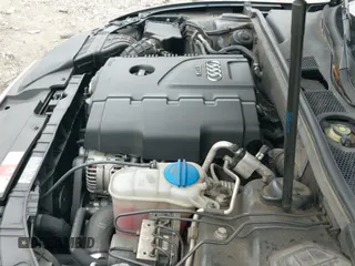 ✅ 2010 Audi A5 Premium Plus • VIN: WAUJFAFH1AN016201 • Lot: 43296203. Wystawiony na IAAI z przebiegiem 75 945 mil. Bezpłatny archiwum sprzedaży aukcyjnych z USA i szczegółowy raport historii pojazdu na DreamBid. Zdjęcie 19.