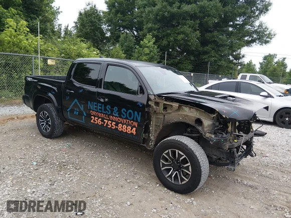 ✅ 2023 Toyota Tacoma SR5 • VIN: 3TMAZ5CN6PM208003 • Lot: 45162933. Wystawiony na IAAI z przebiegiem 70 881 mil. Bezpłatny archiwum sprzedaży aukcyjnych z USA i szczegółowy raport historii pojazdu na DreamBid. Zdjęcie 1.