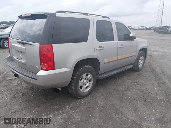 ✅ 2008 GMC Yukon SLT 4SB • VIN: 1GKFC13J98R164404 • Lot: 45233906. Wystawiony na IAAI z przebiegiem 264 083 mil. Bezpłatny archiwum sprzedaży aukcyjnych z USA i szczegółowy raport historii pojazdu na DreamBid. Zdjęcie 4.