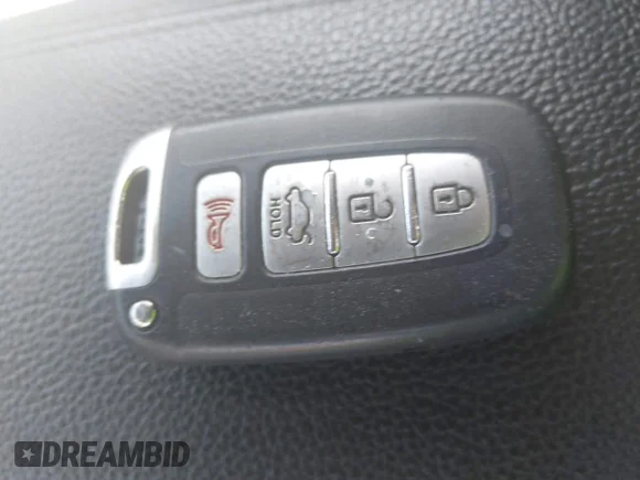 ✅ 2013 Kia Optima EX • VIN: KNAGM4AD4D5057853 • Лот: 44913339. Опубліковано раніше на IAAI з пробігом 107 086 миль. Безкоштовний доступ до архіву аукціонних продажів зі США та докладний звіт про історію автомобіля на DreamBid. Зображення 11.