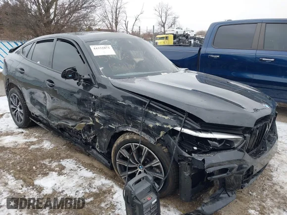 ✅ 2021 BMW X6 xDrive40i • VIN: 5UXCY6C08M9E11587 • Lot: 44332871. Wystawiony na IAAI z przebiegiem Nie podano. Bezpłatny archiwum sprzedaży aukcyjnych z USA i szczegółowy raport historii pojazdu na DreamBid. Zdjęcie 1.
