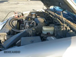 ✅ 2001 GMC Sonoma SLS 1SJ • VIN: 1GTCT19W918115779 • Lot: 41648617. Listed on IAAI with 168,900 mi. Free auction sales archive from the USA and detailed vehicle history report at DreamBid. Image 12.