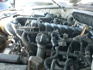 ✅ 2005 Lexus GX 470 • VIN: JTJBT20X550079162 • Lot: 43073775. Wystawiony na IAAI z przebiegiem 146 806 mil. Bezpłatny archiwum sprzedaży aukcyjnych z USA i szczegółowy raport historii pojazdu na DreamBid. Zdjęcie 19.