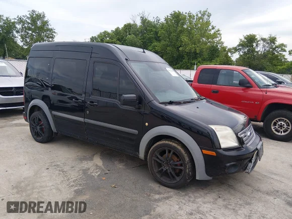 ✅ 2013 Ford Transit Connect XLT Premium • VIN: NM0KS9CN0DT143367 • Lot: 45191668. Wystawiony na IAAI z przebiegiem 253 870 mil. Bezpłatny archiwum sprzedaży aukcyjnych z USA i szczegółowy raport historii pojazdu na DreamBid. Zdjęcie 1.