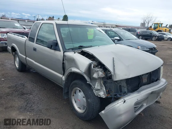 ✅ 2002 GMC Sonoma SLS • VIN: 1GTCS19W128153351 • Lot: 44574112. Listed on IAAI with 112,908 mi. Free auction sales archive from the USA and detailed vehicle history report at DreamBid. Image 1.