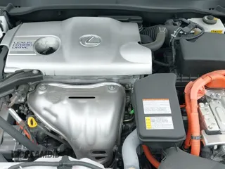 ✅ 2018 Lexus ES 300h • VIN: JTHBW1GG1J2188211 • Лот: 42401626. Опубликован ранее на IAAI с пробегом 37 083 миль. Бесплатный доступ к архиву аукционных продаж из США и подробный отчёт об истории автомобиля на DreamBid. Изображение 20.