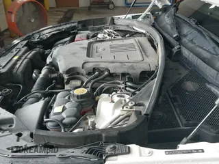 ✅ 2018 Land Rover Range Rover Velar R-Dynamic SE • VIN: SALYL2RV2JA768216 • Lot: 42768039. Listed on IAAI with 161,649 mi. Free auction sales archive from the USA and detailed vehicle history report at DreamBid. Image 22.