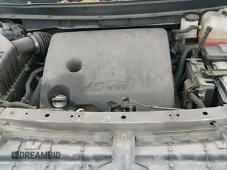 2019 Chevrolet Traverse LT Cloth z VIN 1GNEVGKW1KJ267587, wystawiony jako IAAI lot #43586839 z przebiegiem 63 779 mil mil oraz . Historia ofert i sprzedaży dostępna na DreamBid. Obrazek 18.