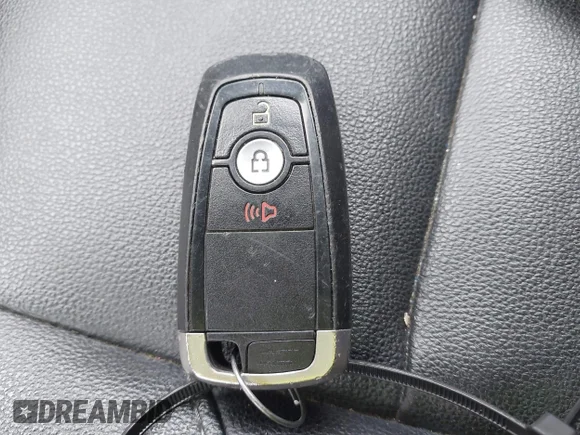 ✅ 2021 Ford EcoSport Titanium • VIN: MAJ6S3KL4MC402062 • Lot: 44992948. Wystawiony na IAAI z przebiegiem 71 961 mil. Bezpłatny archiwum sprzedaży aukcyjnych z USA i szczegółowy raport historii pojazdu na DreamBid. Zdjęcie 11.