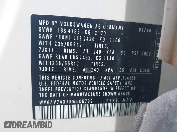 ✅ 2011 Volkswagen Tiguan S • VIN: WVGAV7AX9BW505797 • Lot: 45030574. Wystawiony na IAAI z przebiegiem 137 163 mil. Bezpłatny archiwum sprzedaży aukcyjnych z USA i szczegółowy raport historii pojazdu na DreamBid. Zdjęcie 9.