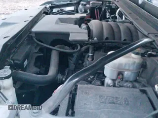 ✅ 2017 Chevrolet Suburban LS • VIN: 1GNSCGKC0HR328355 • Лот: 41039618. Опубликован ранее на IAAI с пробегом 76 028 миль. Бесплатный доступ к архиву аукционных продаж из США и подробный отчёт об истории автомобиля на DreamBid. Изображение 19.