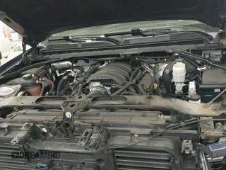 ✅ 2018 Chevrolet Silverado 1500 LTZ • VIN: 3GCUKSEC9JG353814 • Lot: 43478505. Wystawiony na IAAI z przebiegiem 73 275 mil. Bezpłatny archiwum sprzedaży aukcyjnych z USA i szczegółowy raport historii pojazdu na DreamBid. Zdjęcie 20.