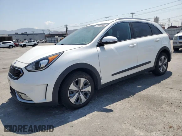 ✅ 2019 Kia Niro S Touring • VIN: KNDCC3LC2K5351784 • Лот: 65463565. Опубліковано раніше на Copart з пробігом 145 995 миль. Безкоштовний доступ до архіву аукціонних продажів зі США та докладний звіт про історію автомобіля на DreamBid. Зображення 1.