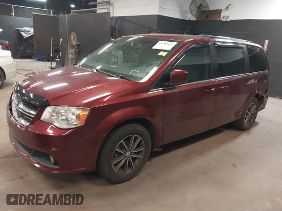 ✅ 2017 Dodge Grand Caravan SXT • VIN: 2C4RDGCG7HR692935 • Lot: 44793495. Listed on IAAI with 105,690 mi. Free auction sales archive from the USA and detailed vehicle history report at DreamBid. Image 18.