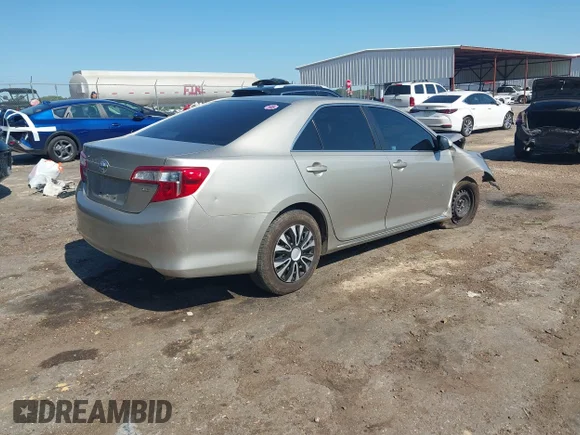 ✅ 2013 Toyota Camry LE • VIN: 4T4BF1FK9DR284962 • Lot: 45066437. Wystawiony na IAAI z przebiegiem 224 211 mil. Bezpłatny archiwum sprzedaży aukcyjnych z USA i szczegółowy raport historii pojazdu na DreamBid. Zdjęcie 4.