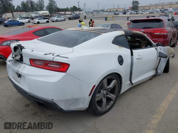 ✅ 2016 Chevrolet Camaro 1LT • VIN: 1G1FB1RS8G0181737 • Lot: 44997176. Wystawiony na IAAI z przebiegiem Nie podano. Bezpłatny archiwum sprzedaży aukcyjnych z USA i szczegółowy raport historii pojazdu na DreamBid. Zdjęcie 4.